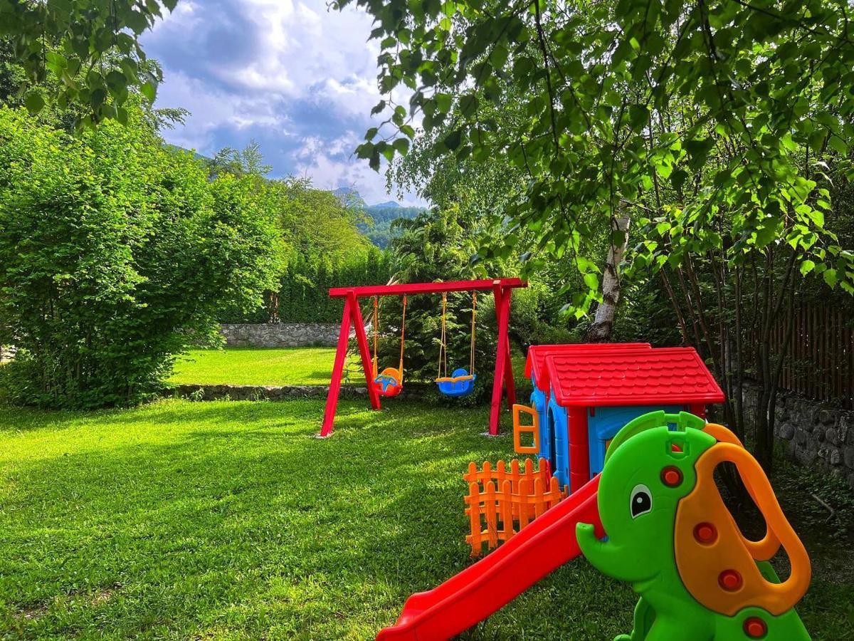 De La Villa Brezovice Bagian luar foto